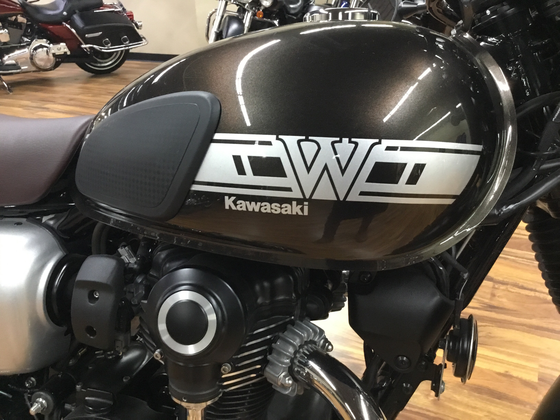 2020 Kawasaki W800 Cafe in Monroe, Michigan - Photo 12
