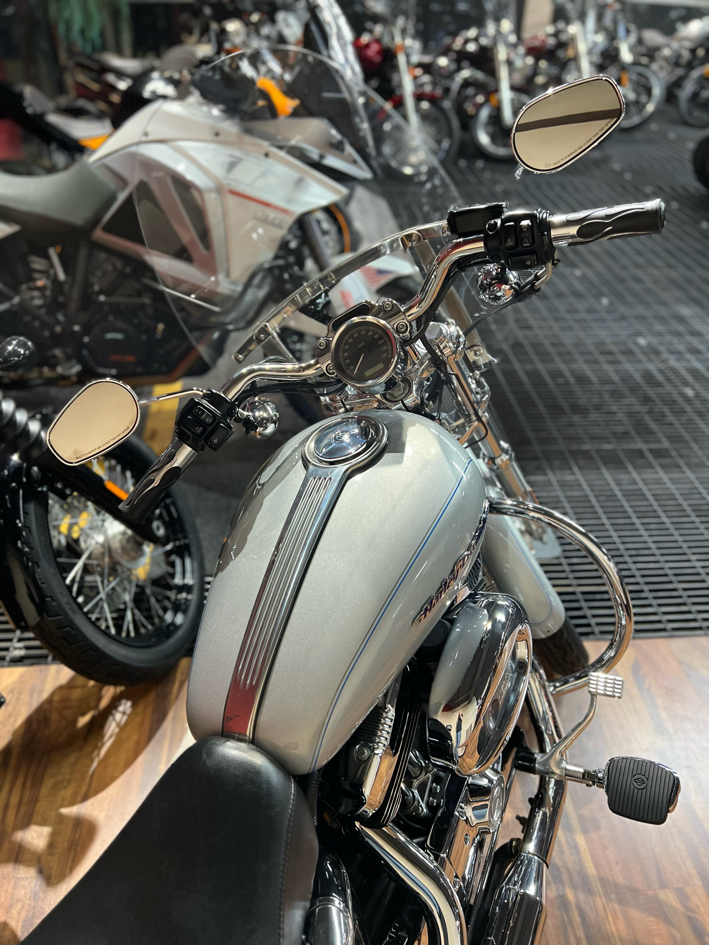 2004 Harley-Davidson Sportster® XL 1200 Custom in Monroe, Michigan - Photo 6