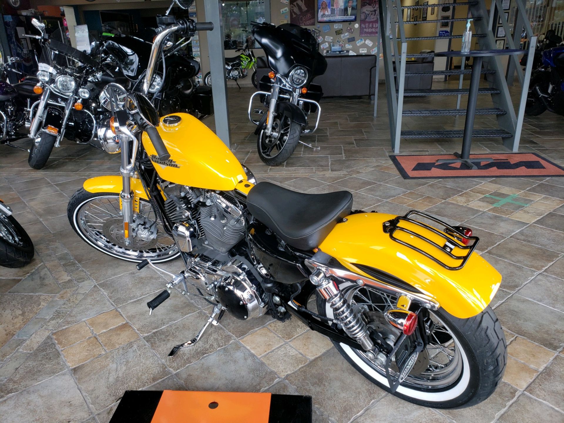 2013 Harley-Davidson Sportster® Seventy-Two® in Monroe, Michigan - Photo 3