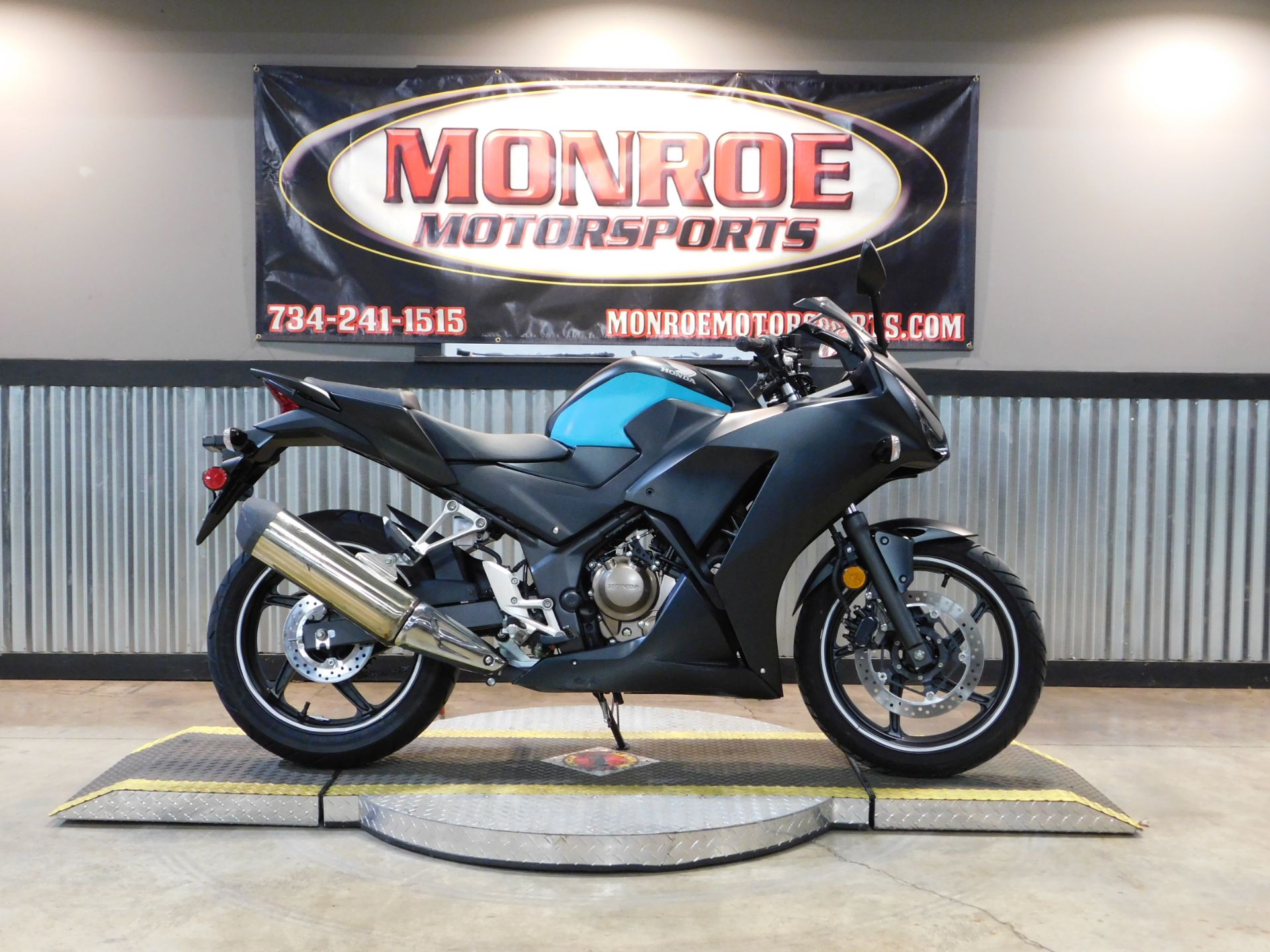 2019 Honda CBR300R in Monroe, Michigan - Photo 1