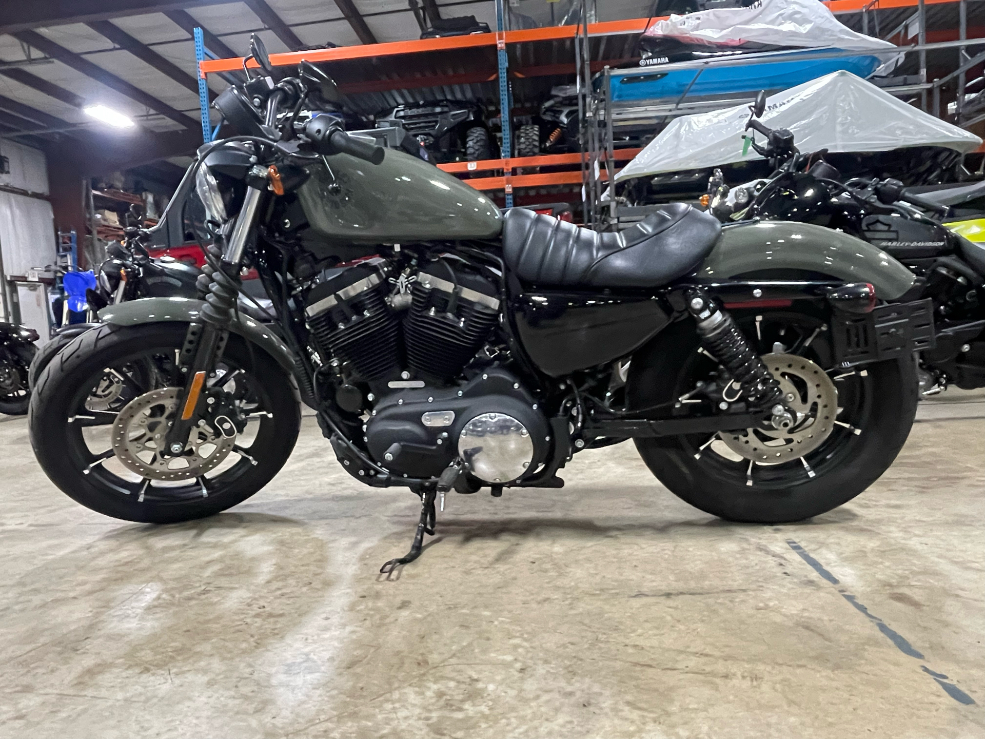 2021 Harley-Davidson Iron 883™ in Monroe, Michigan - Photo 2