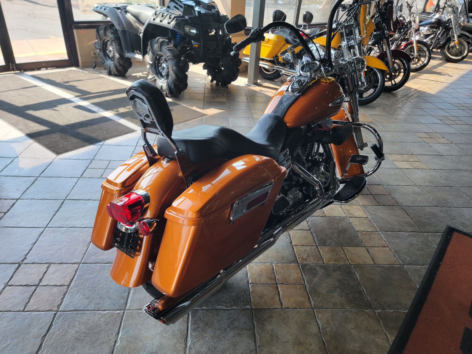 2014 Harley-Davidson Dyna® Switchback™ in Monroe, Michigan - Photo 3