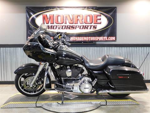 2012 Harley-Davidson Road Glide® Custom in Monroe, Michigan - Photo 2
