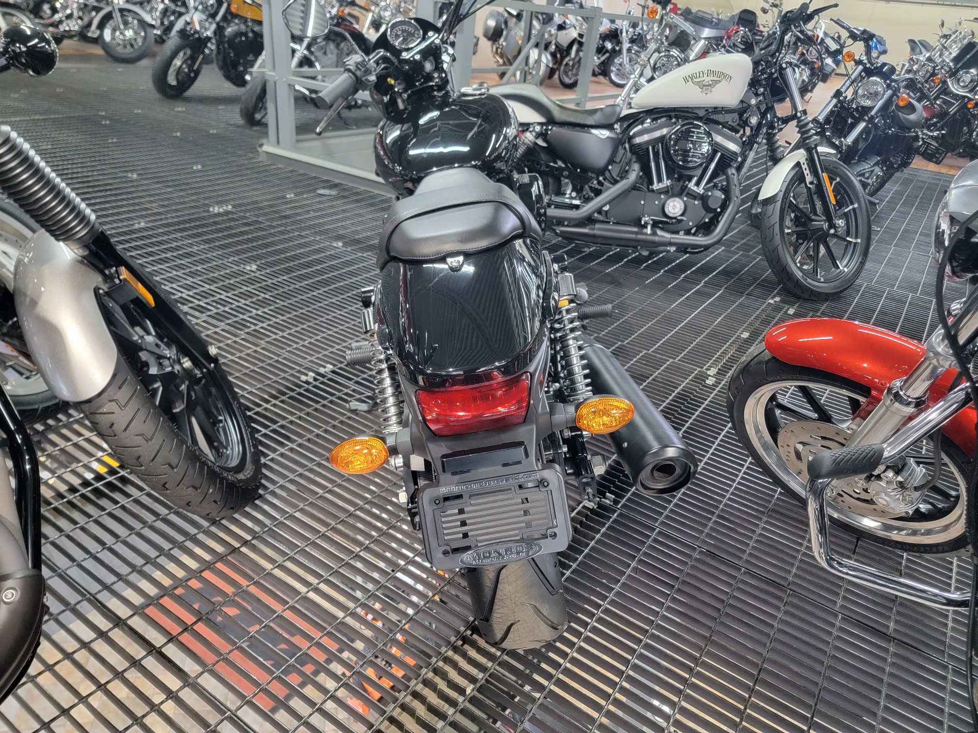 2015 Harley-Davidson Street™ 500 in Monroe, Michigan - Photo 4