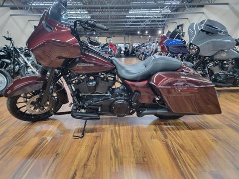 2018 Harley-Davidson Street Glide® Special in Monroe, Michigan - Photo 12
