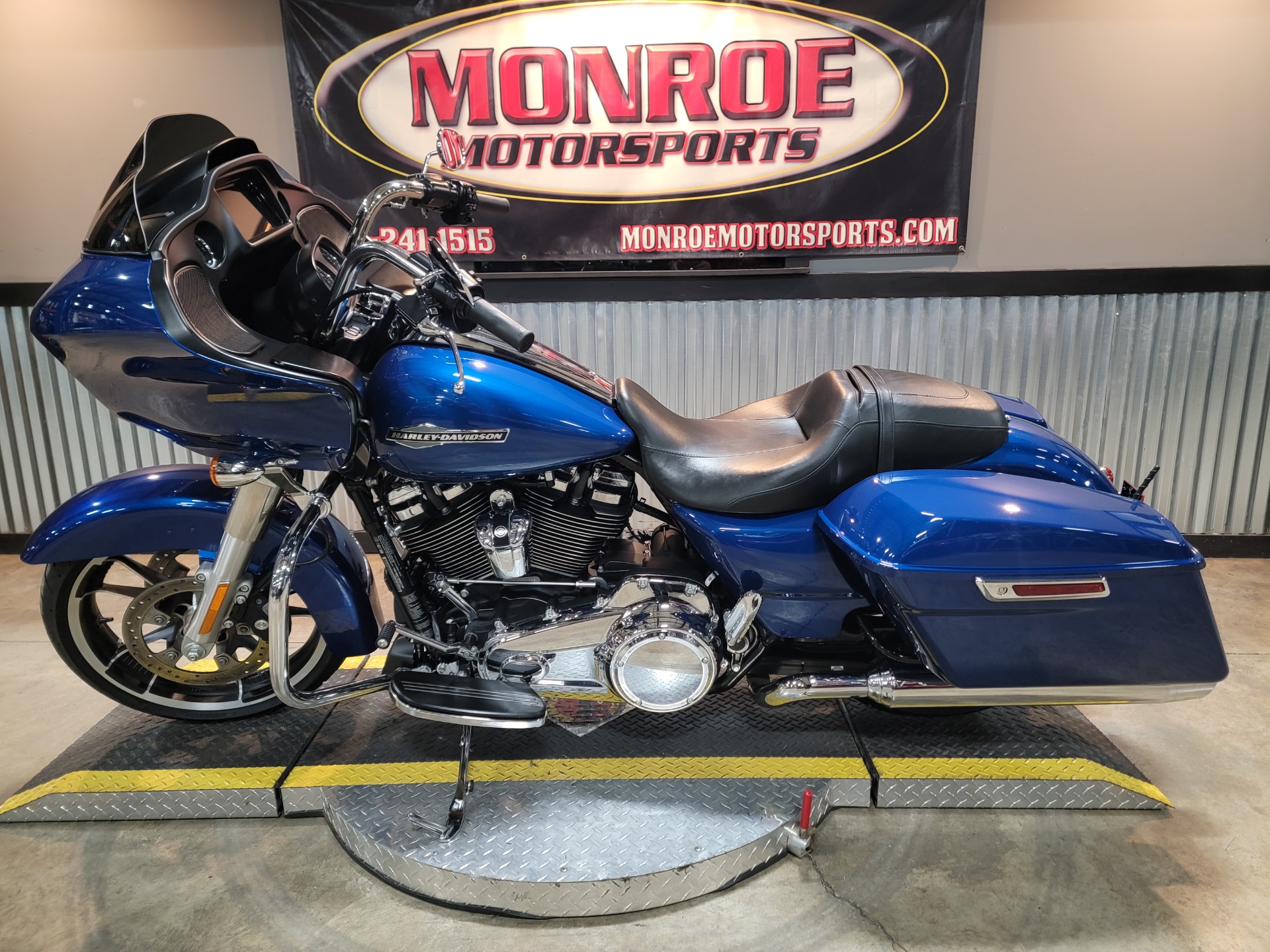 2022 Harley-Davidson Road Glide® in Monroe, Michigan - Photo 3