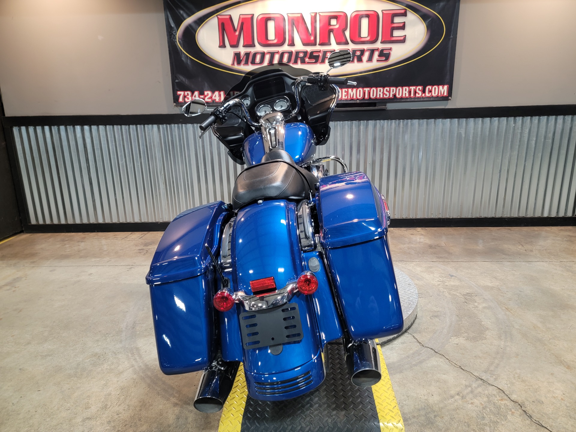 2022 Harley-Davidson Road Glide® in Monroe, Michigan - Photo 6