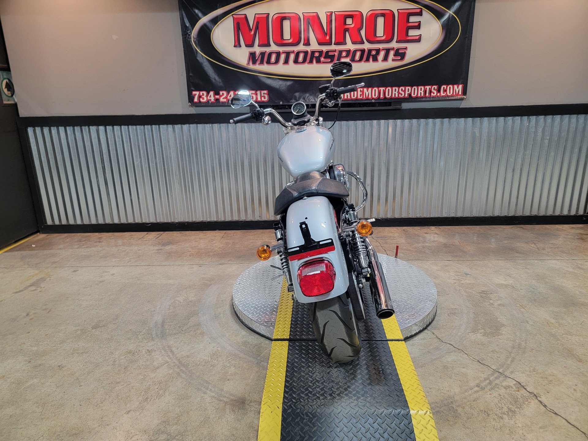 2014 Harley-Davidson Sportster® SuperLow® in Monroe, Michigan - Photo 21