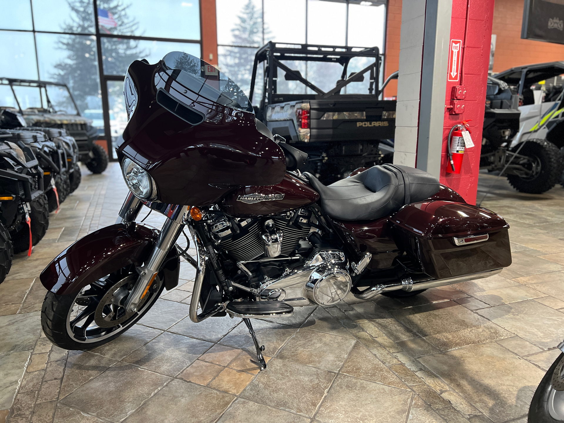 2022 Harley-Davidson Street Glide® in Monroe, Michigan - Photo 3