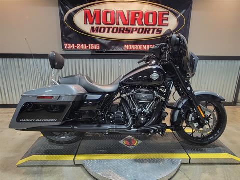 2021 Harley-Davidson Street Glide® Special in Monroe, Michigan