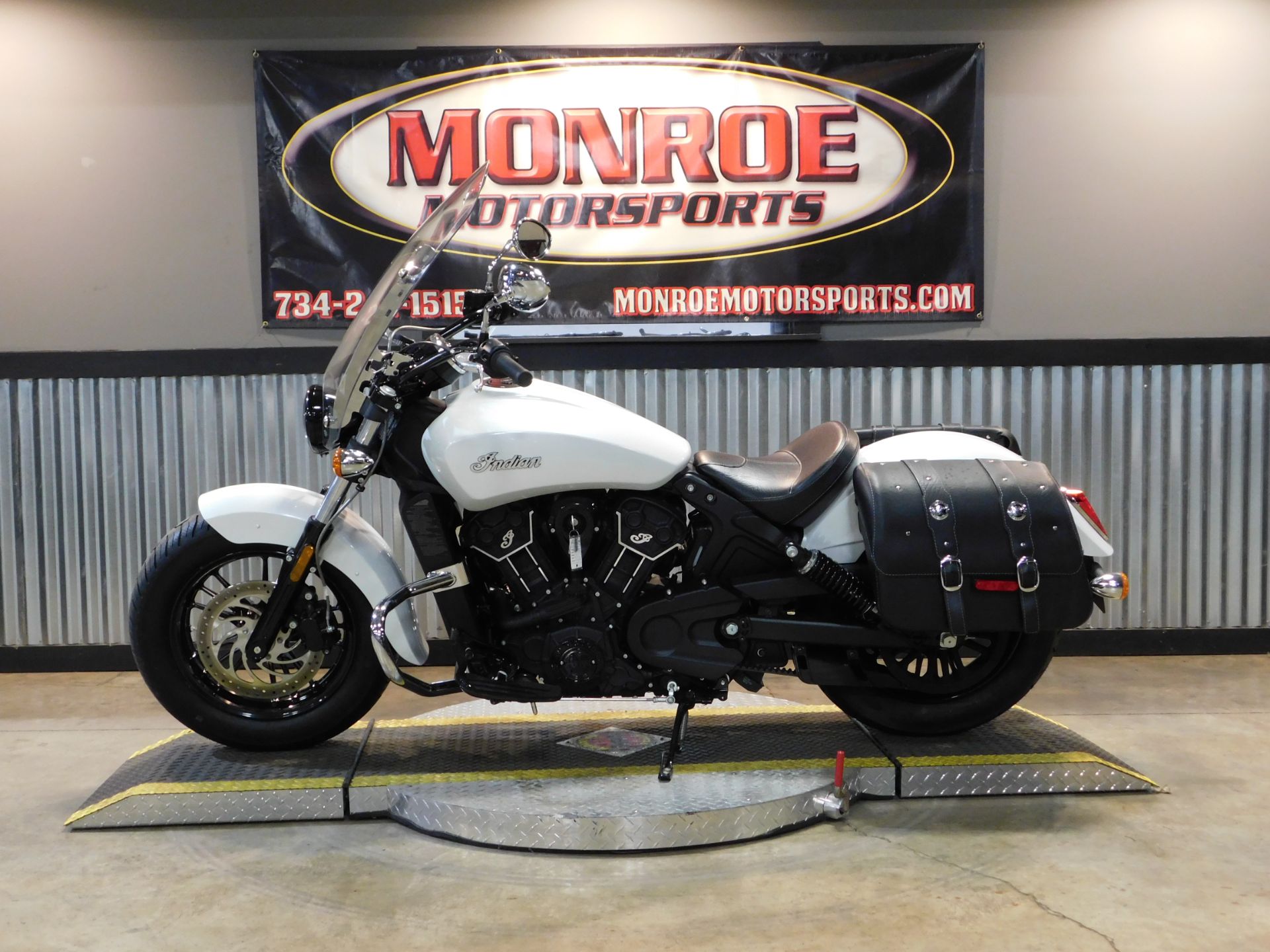 2016 Indian Scout® Sixty in Monroe, Michigan - Photo 2
