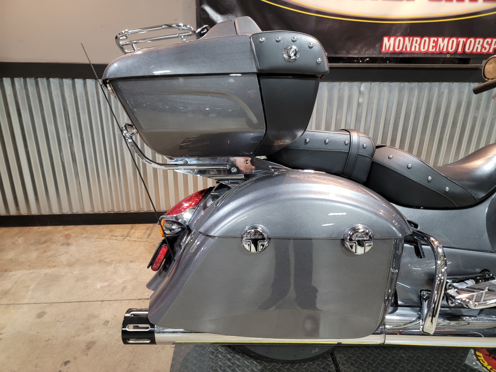 2018 Indian Motorcycle Chieftain® ABS in Monroe, Michigan - Photo 2