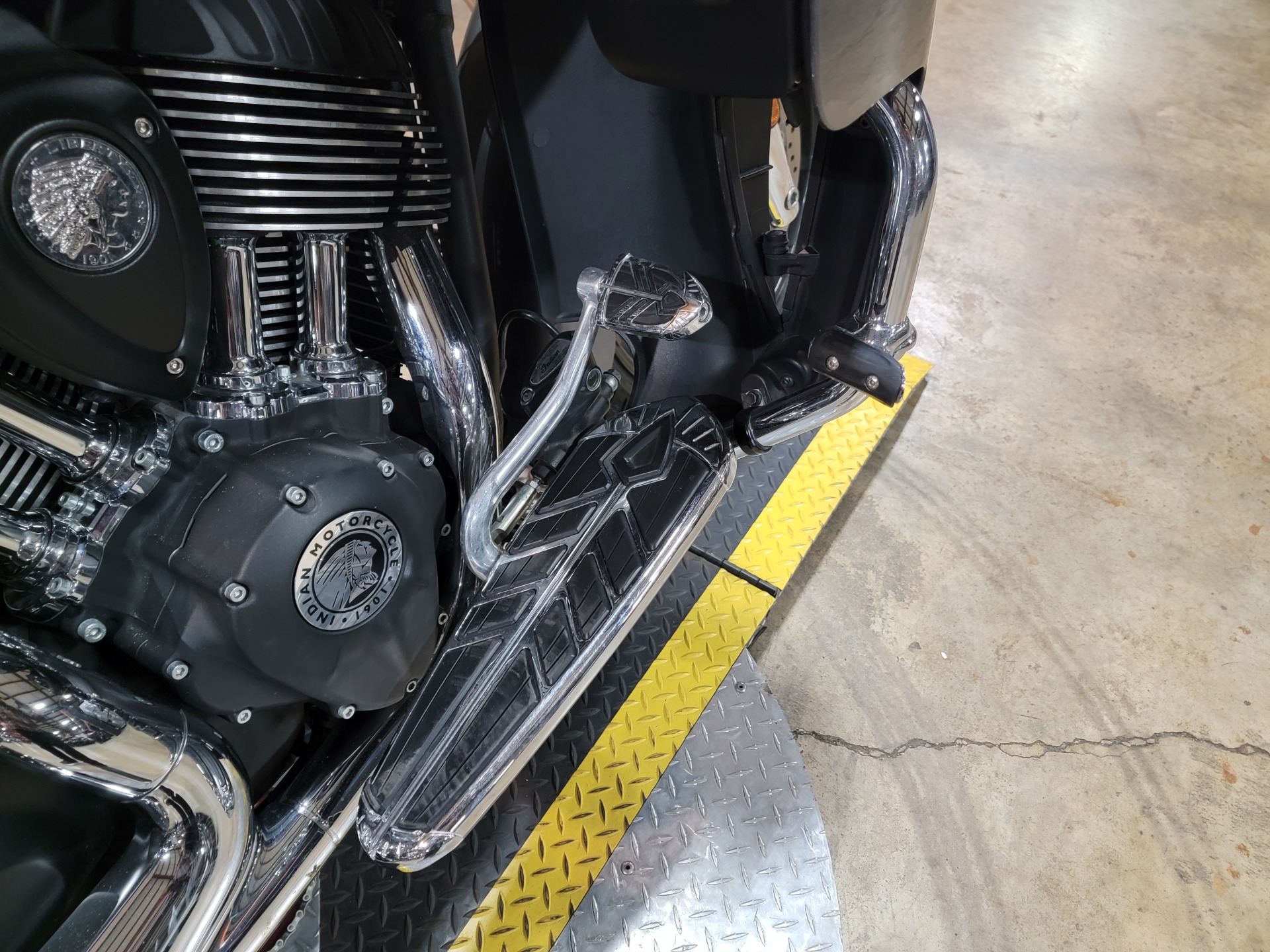 2018 Indian Motorcycle Chieftain® ABS in Monroe, Michigan - Photo 6