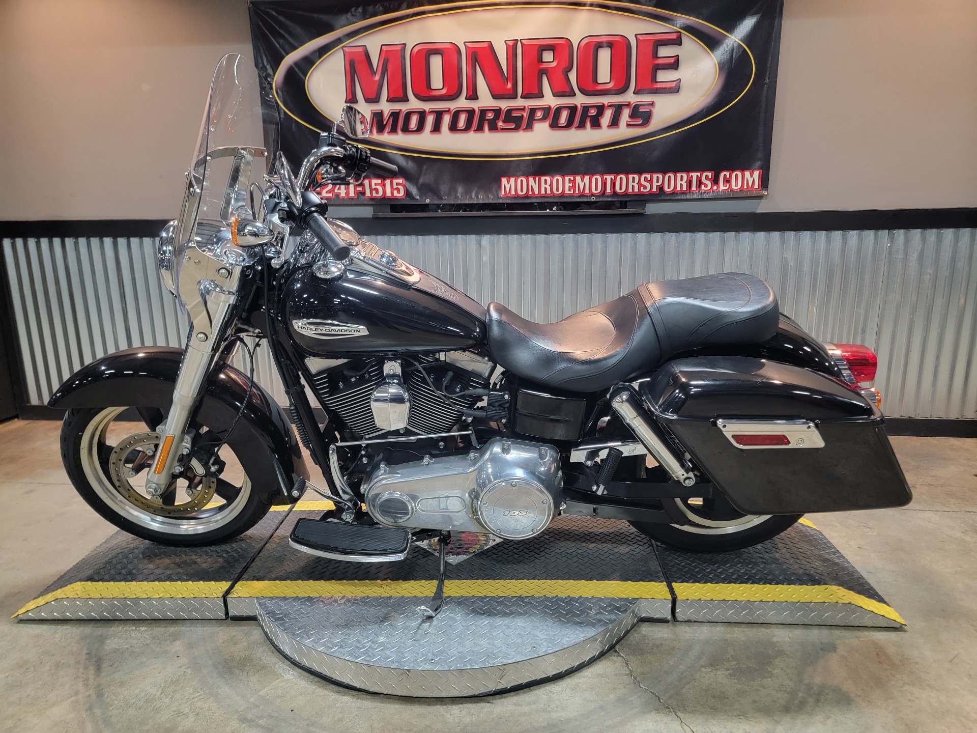 2015 Harley-Davidson Switchback™ in Monroe, Michigan - Photo 4