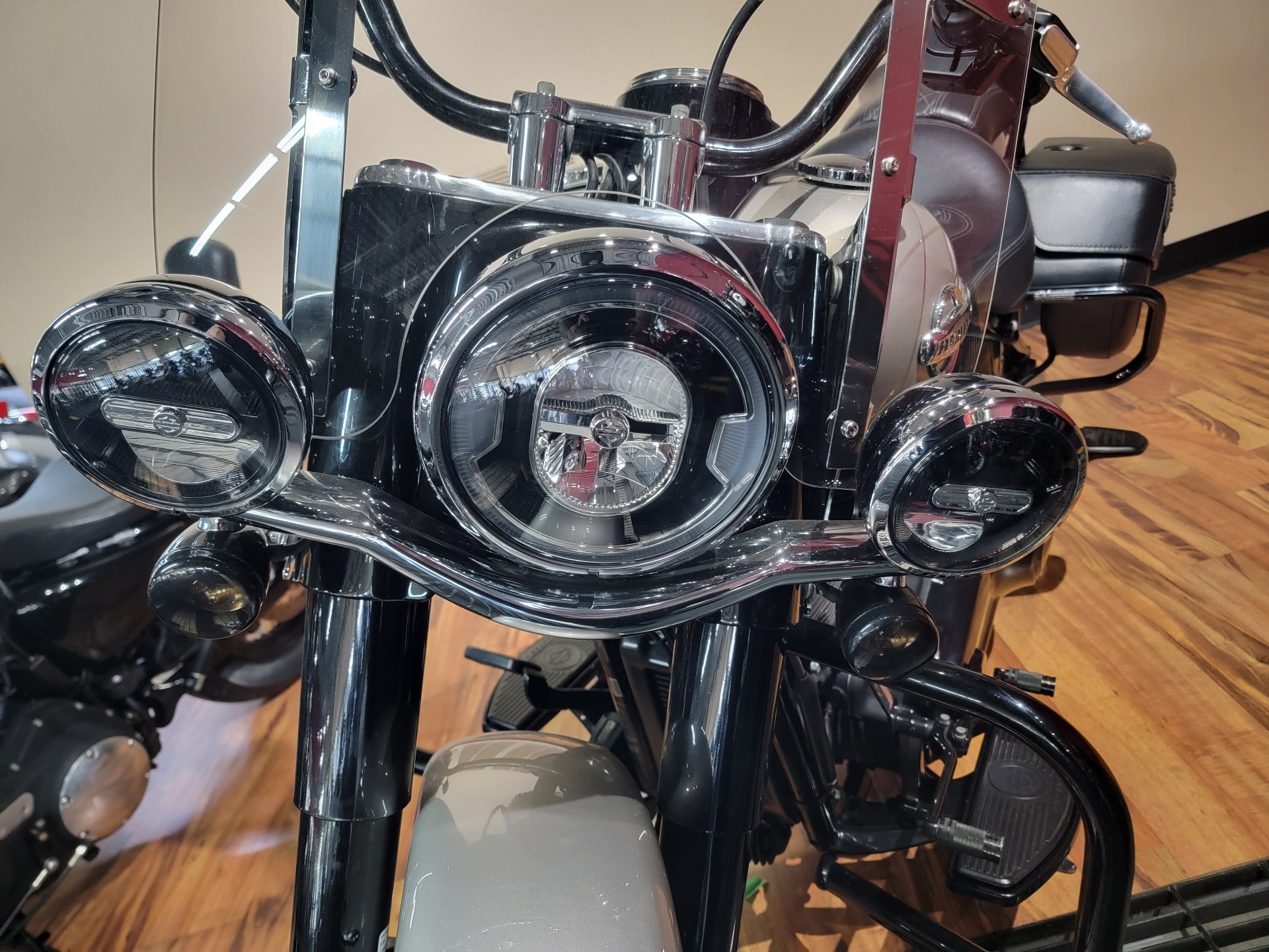 2018 Harley-Davidson Heritage Classic in Monroe, Michigan - Photo 16