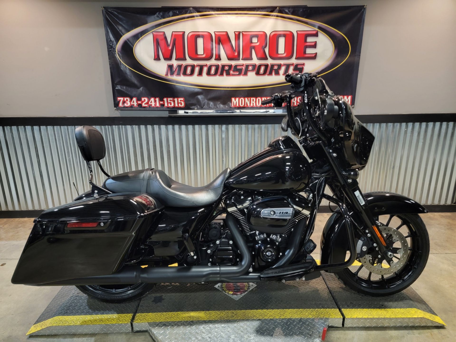 2019 Harley-Davidson Street Glide® Special in Monroe, Michigan - Photo 1