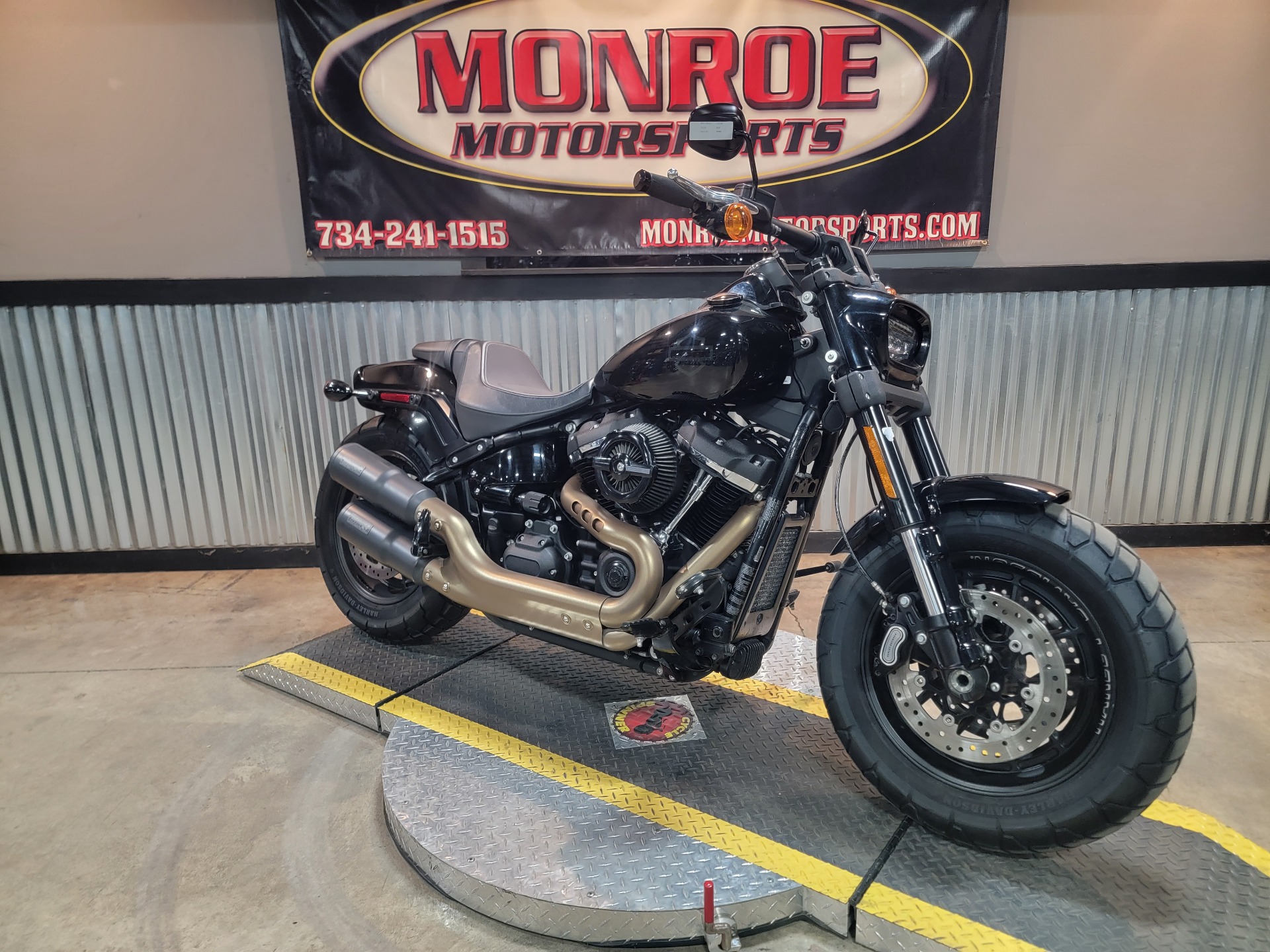 2018 Harley-Davidson Fat Bob® 107 in Monroe, Michigan - Photo 2