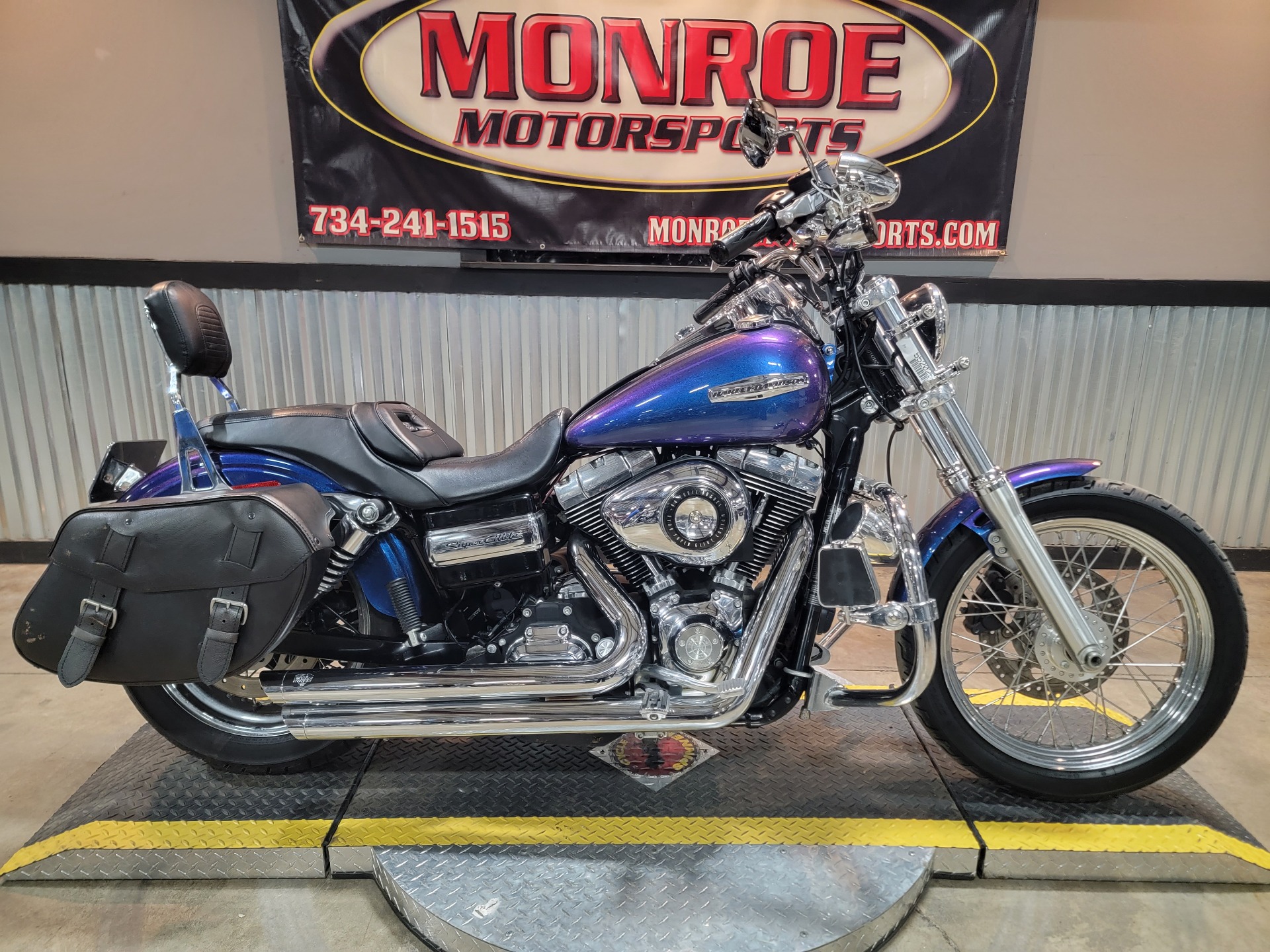 2010 Harley-Davidson Dyna® Super Glide® Custom in Monroe, Michigan - Photo 1