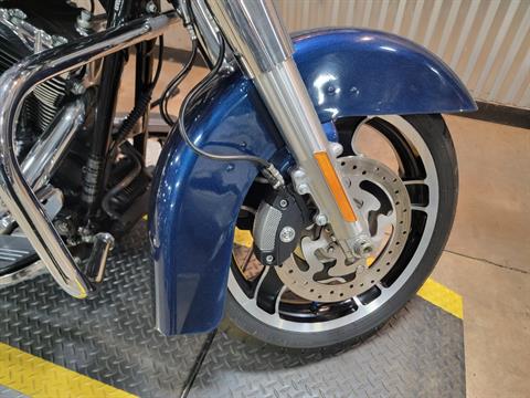 2012 Harley-Davidson Street Glide® in Monroe, Michigan - Photo 15