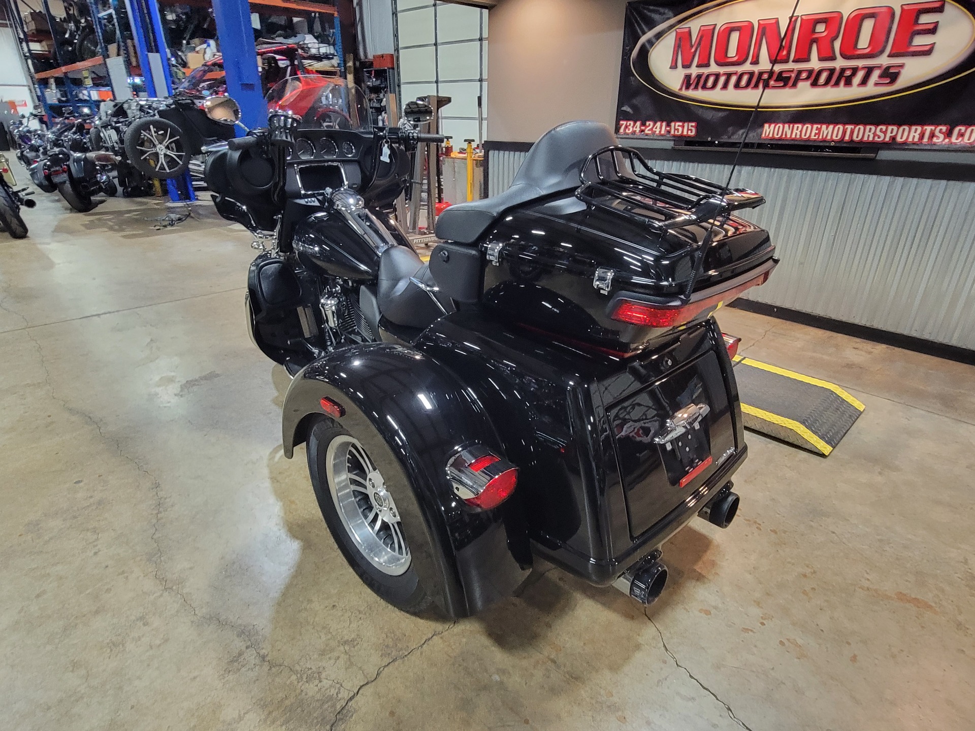 2020 Harley-Davidson Tri Glide® Ultra in Monroe, Michigan - Photo 4