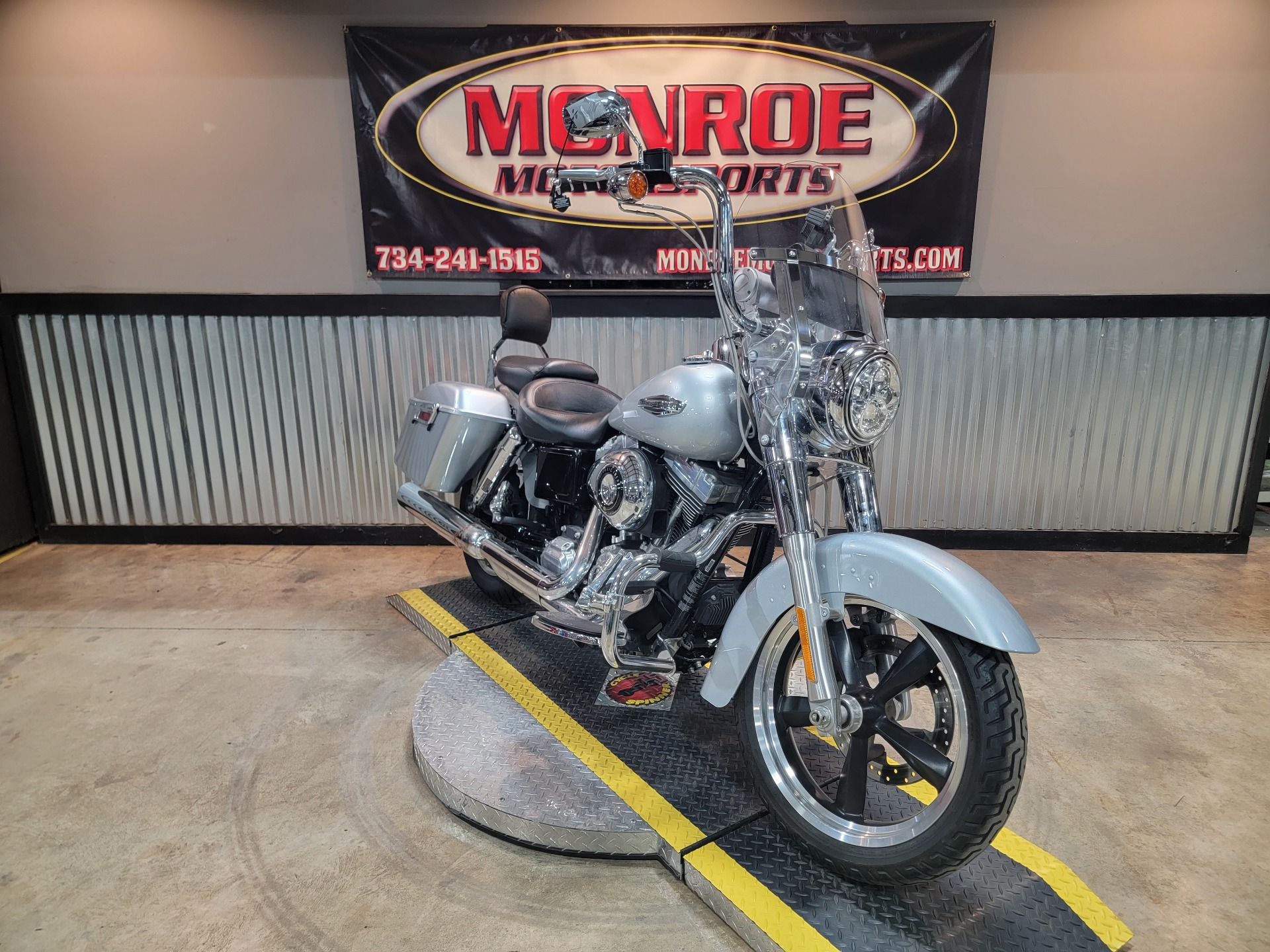 2012 Harley-Davidson Dyna® Switchback in Monroe, Michigan - Photo 4