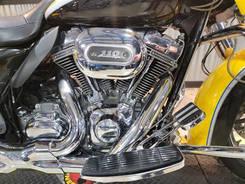 2012 Harley-Davidson CVO™ Ultra Classic® Electra Glide® in Monroe, Michigan - Photo 6