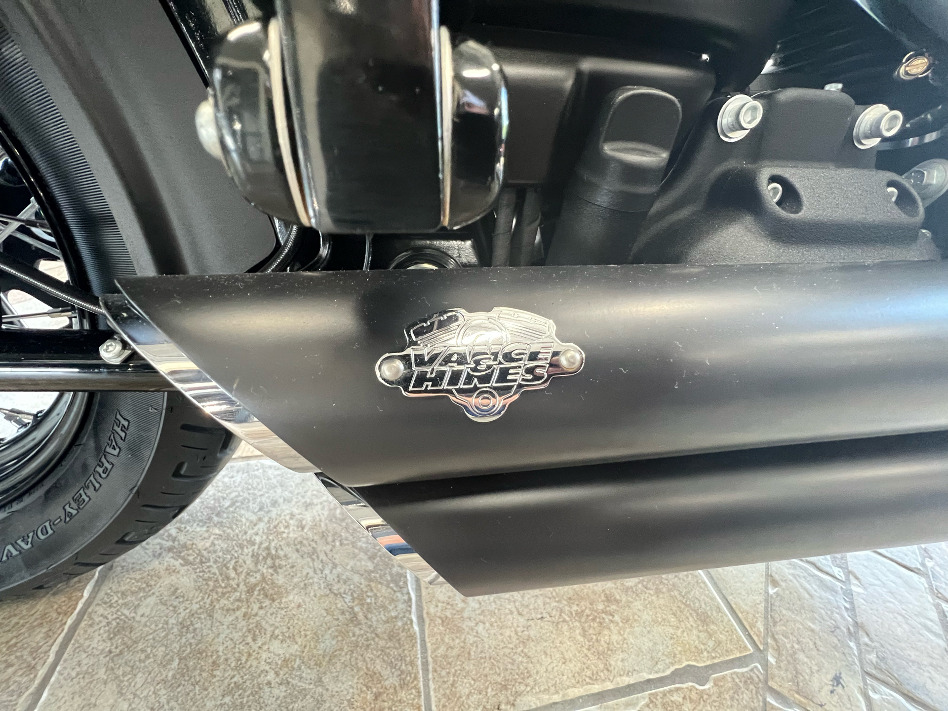 2018 Harley-Davidson Street Bob® 107 in Monroe, Michigan - Photo 8