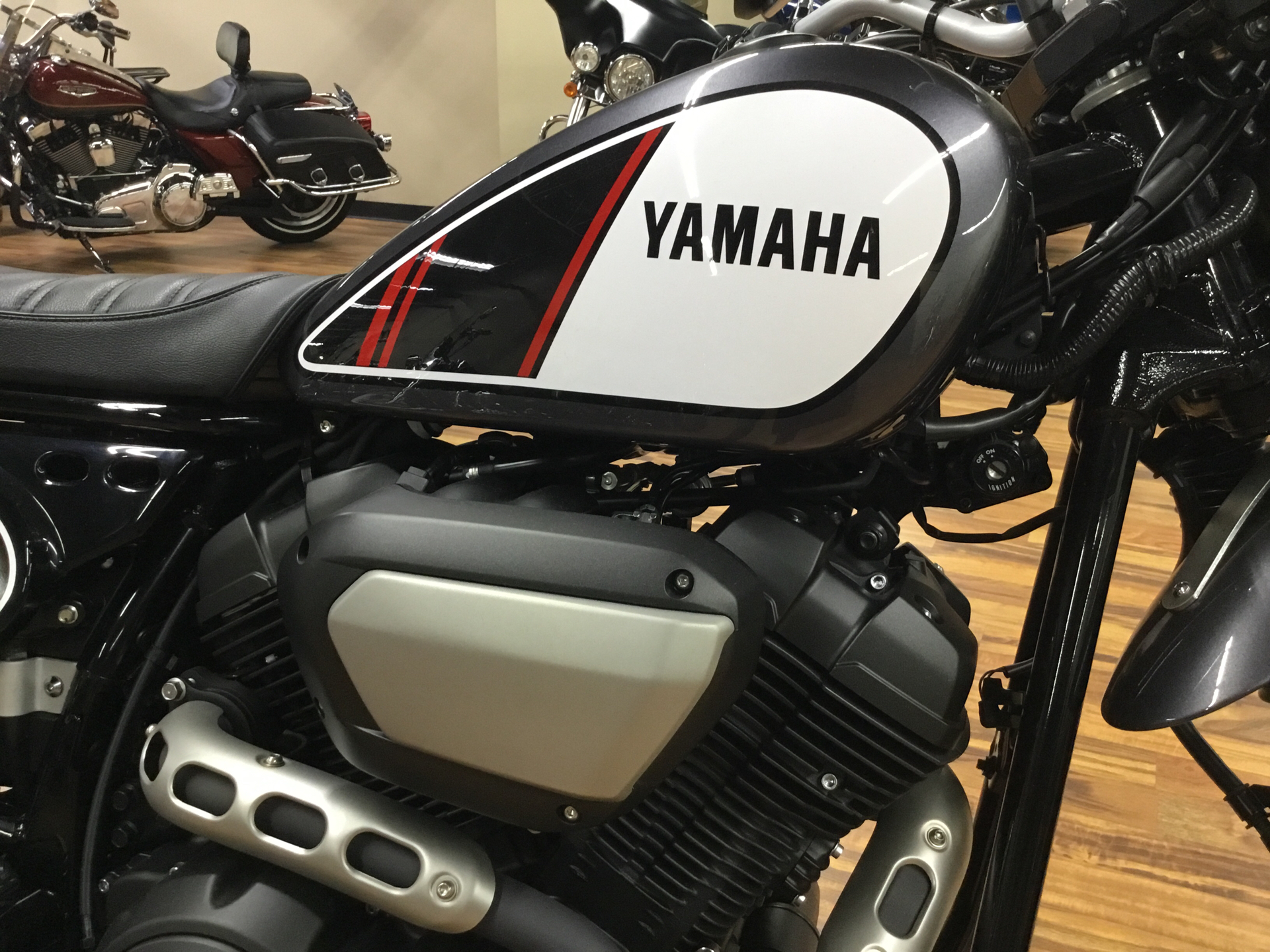 2017 Yamaha SCR950 in Monroe, Michigan - Photo 12
