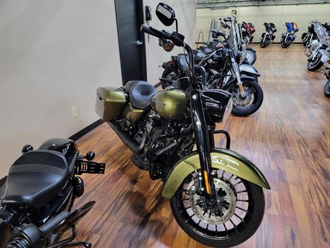 2018 Harley-Davidson Road King® Special in Monroe, Michigan - Photo 2