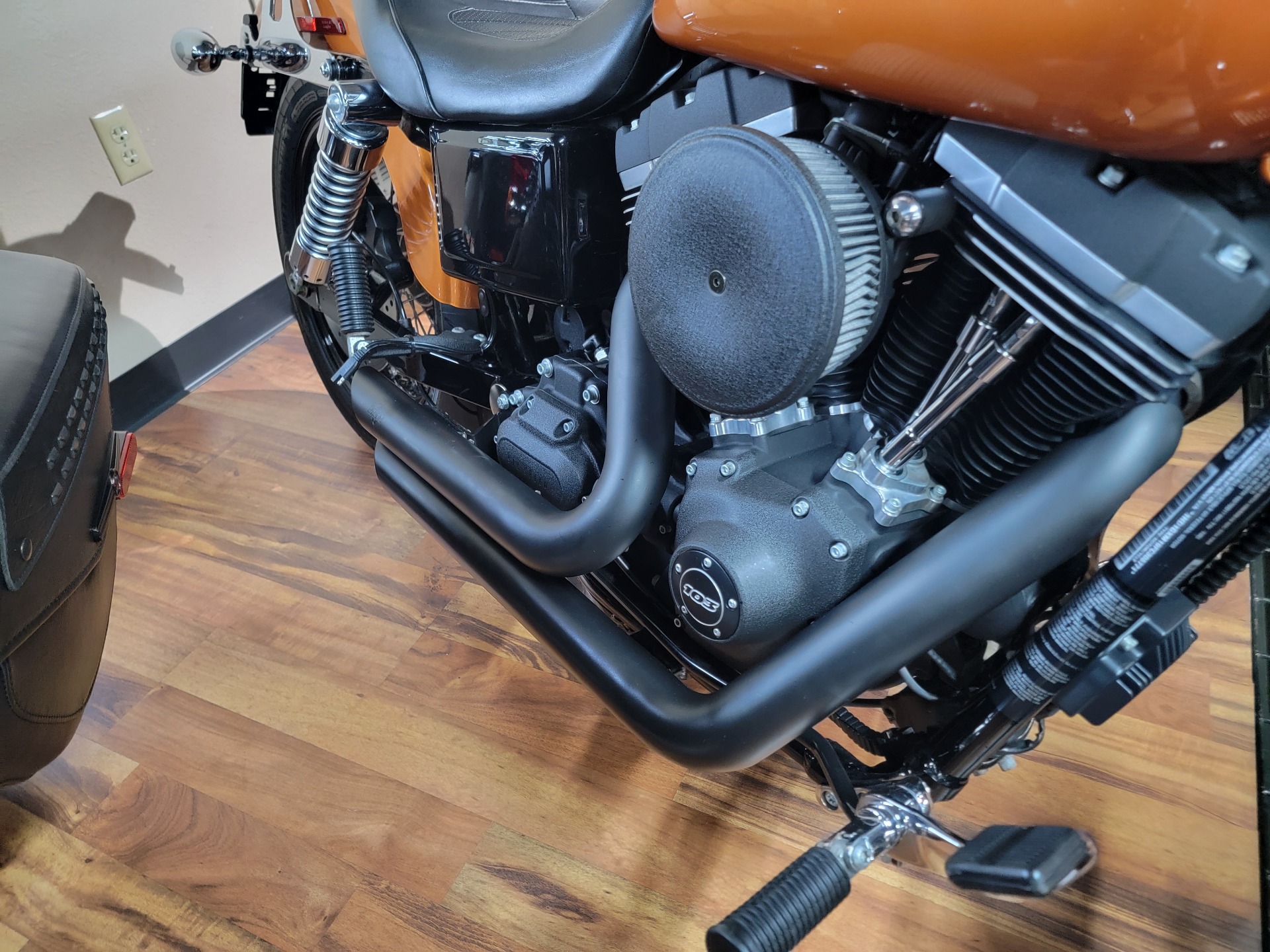 2015 Harley-Davidson Street Bob® in Monroe, Michigan - Photo 4