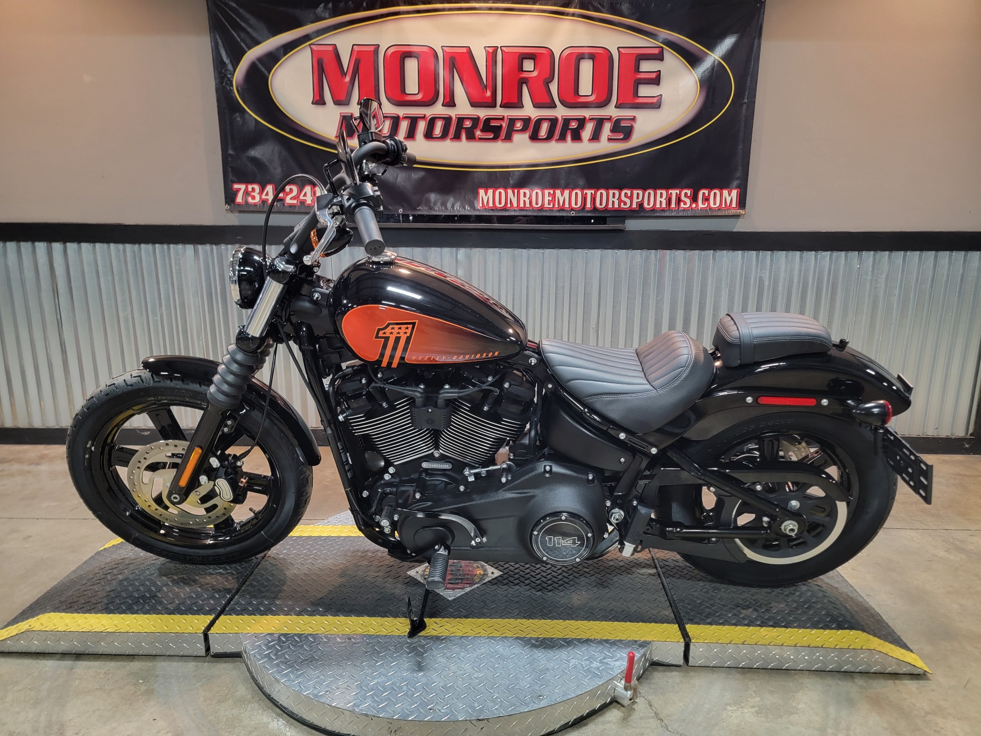 2022 Harley-Davidson Street Bob® 114 in Monroe, Michigan - Photo 2