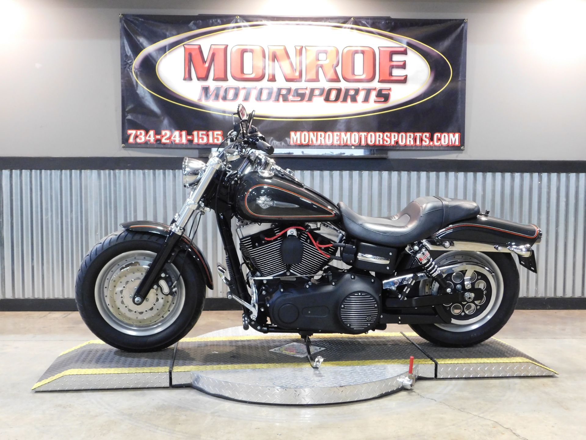 2009 Harley-Davidson Dyna® Fat Bob® in Monroe, Michigan - Photo 2