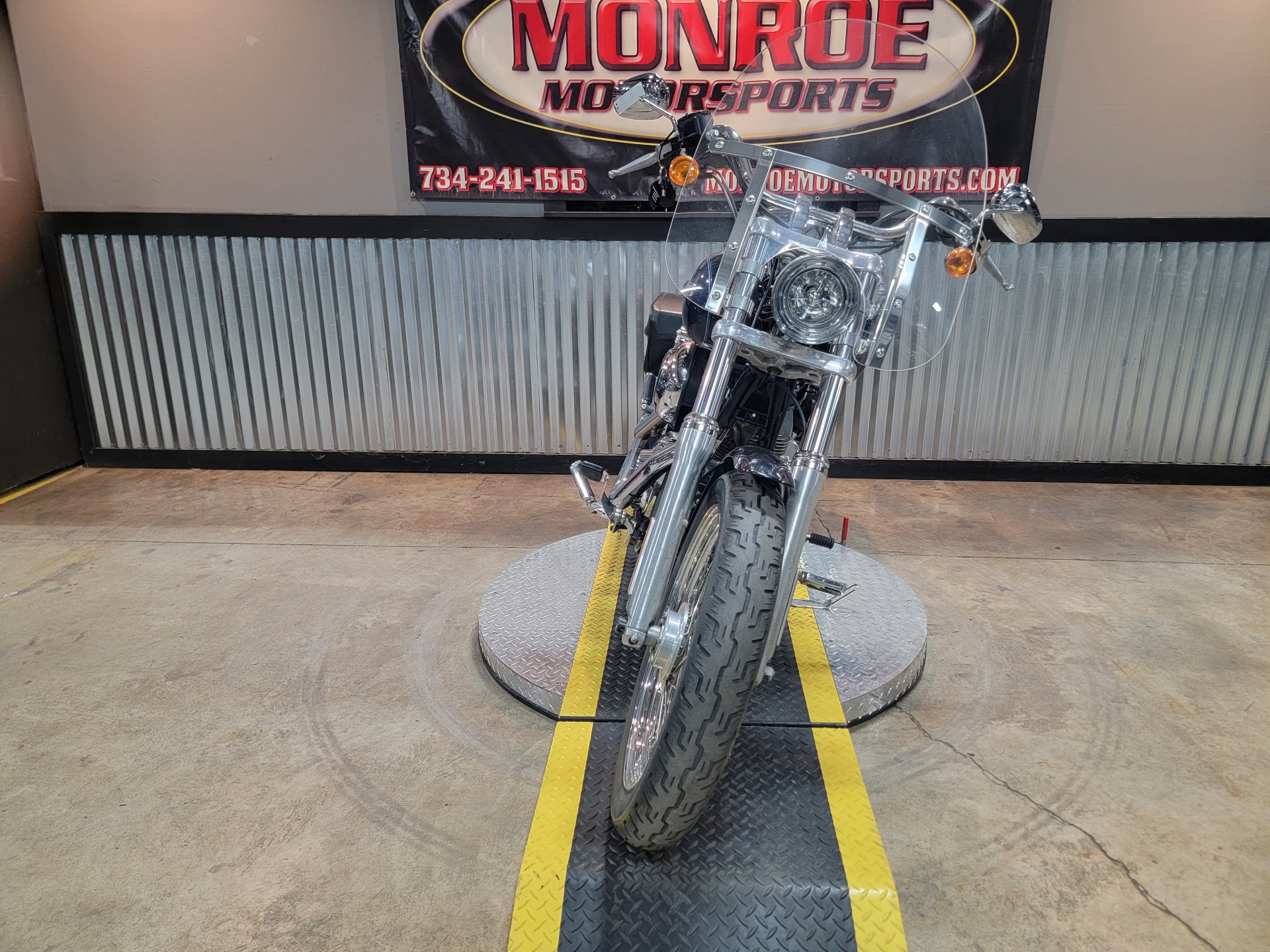 2008 Harley-Davidson Dyna® Super Glide® Custom in Monroe, Michigan - Photo 10