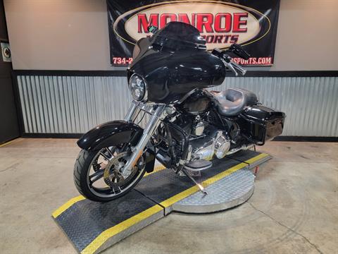 2015 Harley-Davidson Street Glide® in Monroe, Michigan - Photo 3