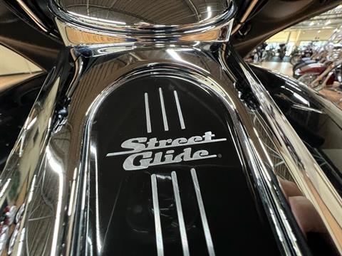 2018 Harley-Davidson Street Glide® in Monroe, Michigan - Photo 26