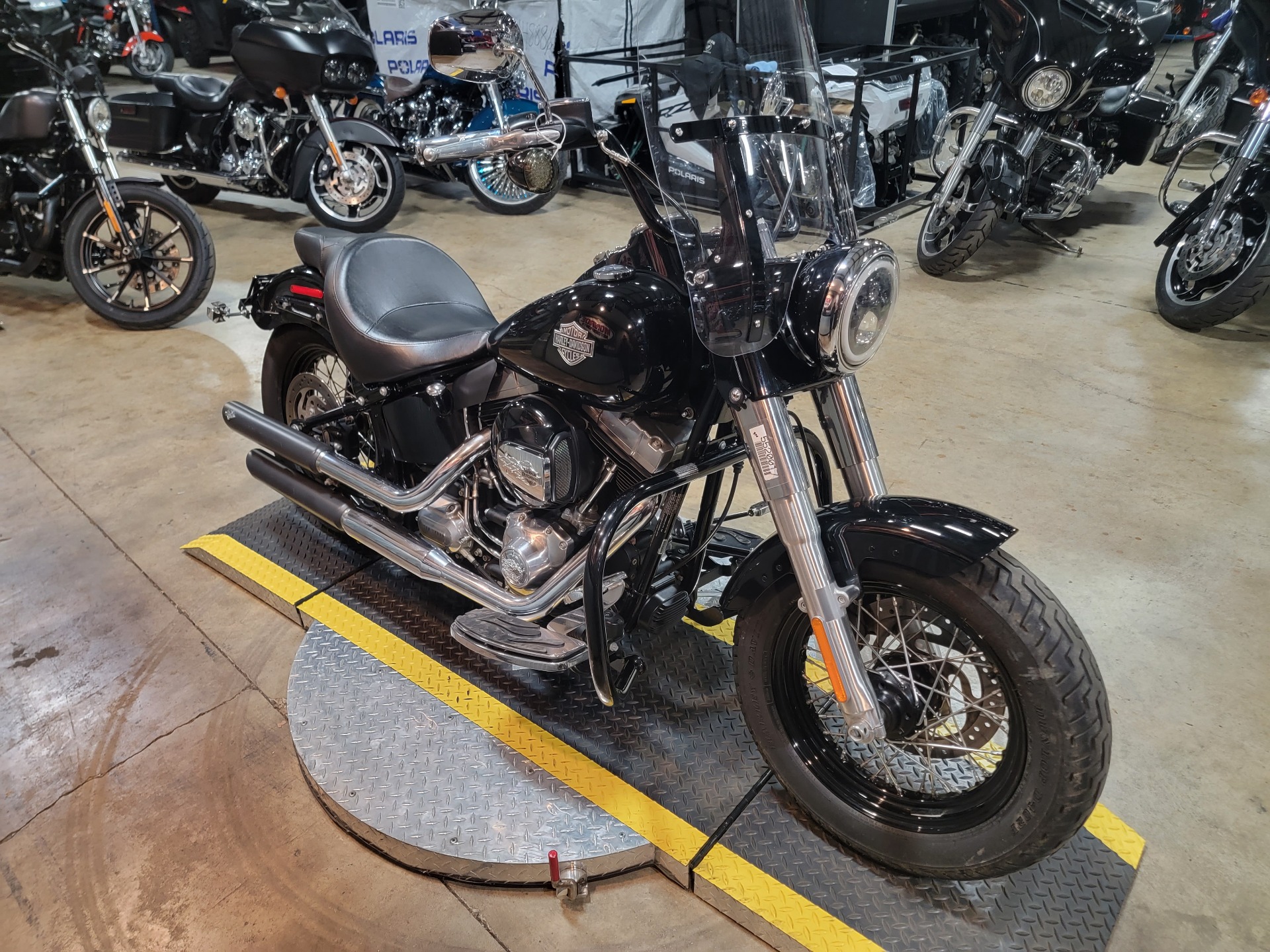 2017 Harley-Davidson Softail Slim® in Monroe, Michigan - Photo 5