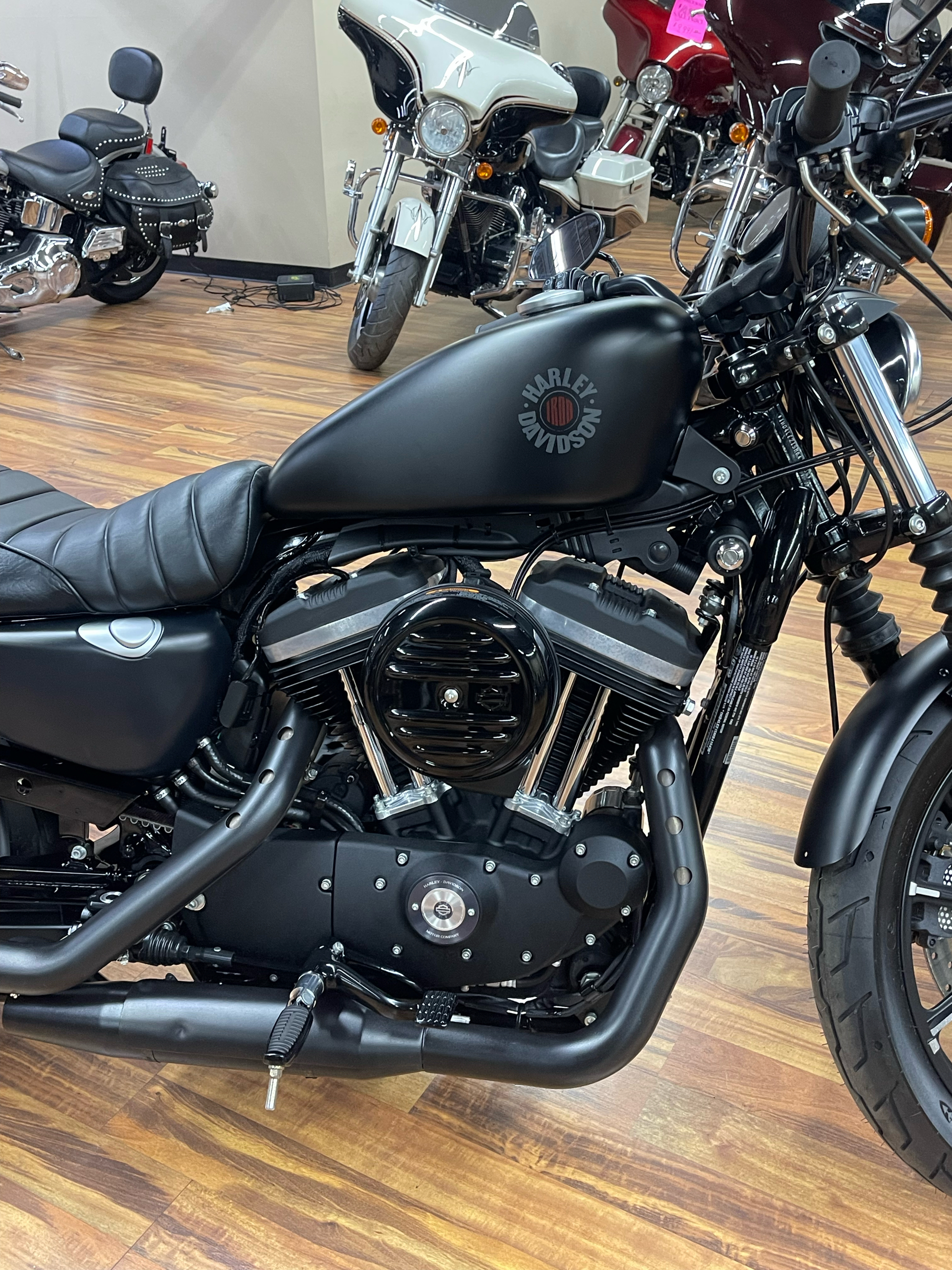 2021 Harley-Davidson Iron 883™ in Monroe, Michigan - Photo 7