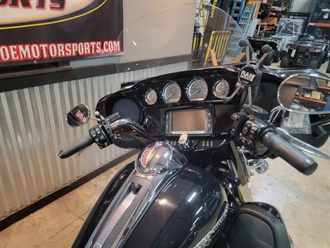 2015 Harley-Davidson Ultra Limited in Monroe, Michigan - Photo 9