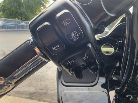 2015 Harley-Davidson Road Glide® Special in Monroe, Michigan - Photo 12