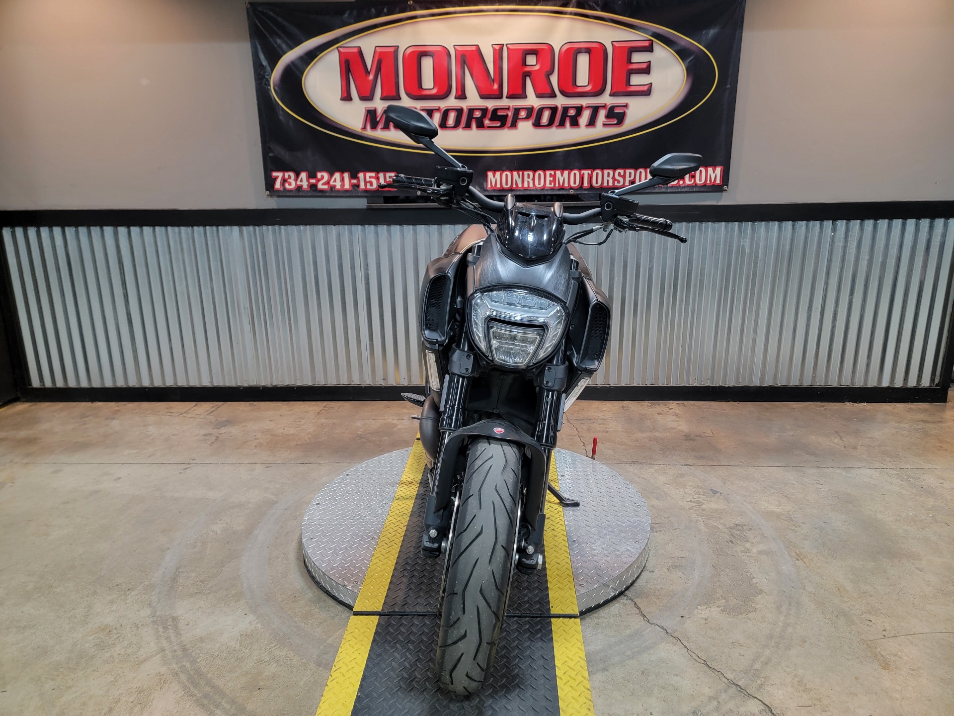 2015 Ducati Diavel in Monroe, Michigan - Photo 2