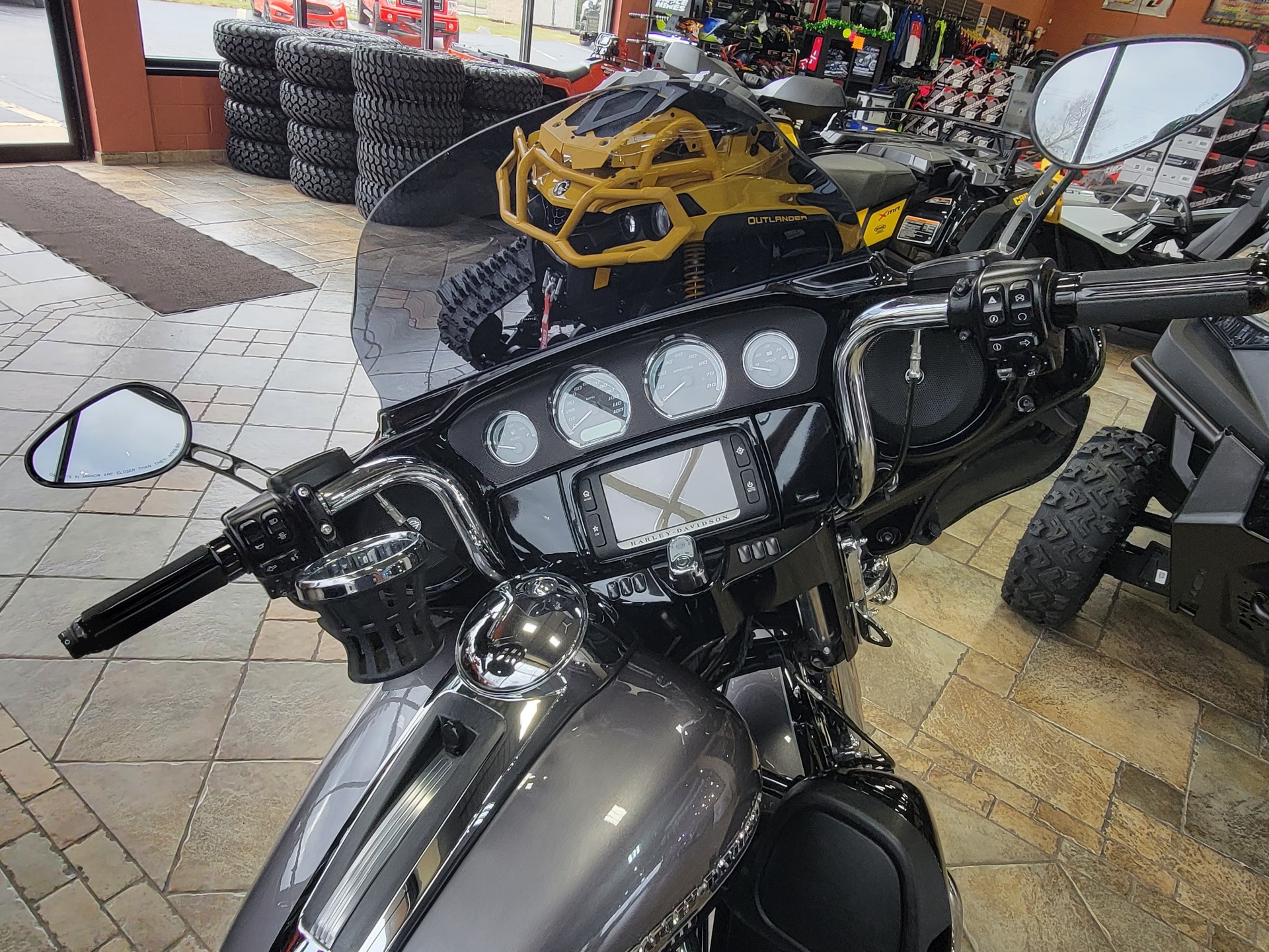2014 Harley-Davidson Ultra Limited in Monroe, Michigan - Photo 4