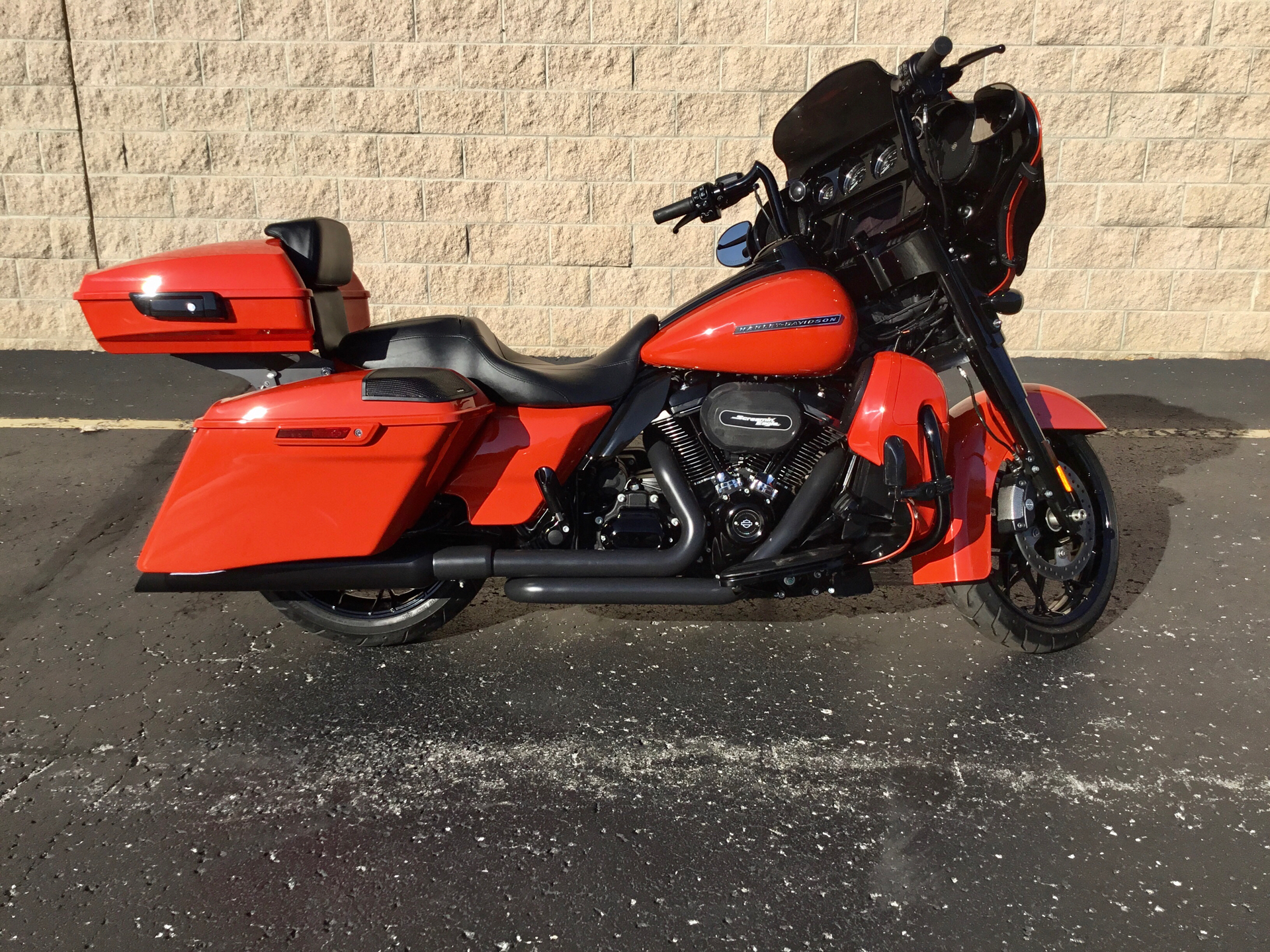 2020 Harley-Davidson Street Glide® Special in Monroe, Michigan - Photo 4