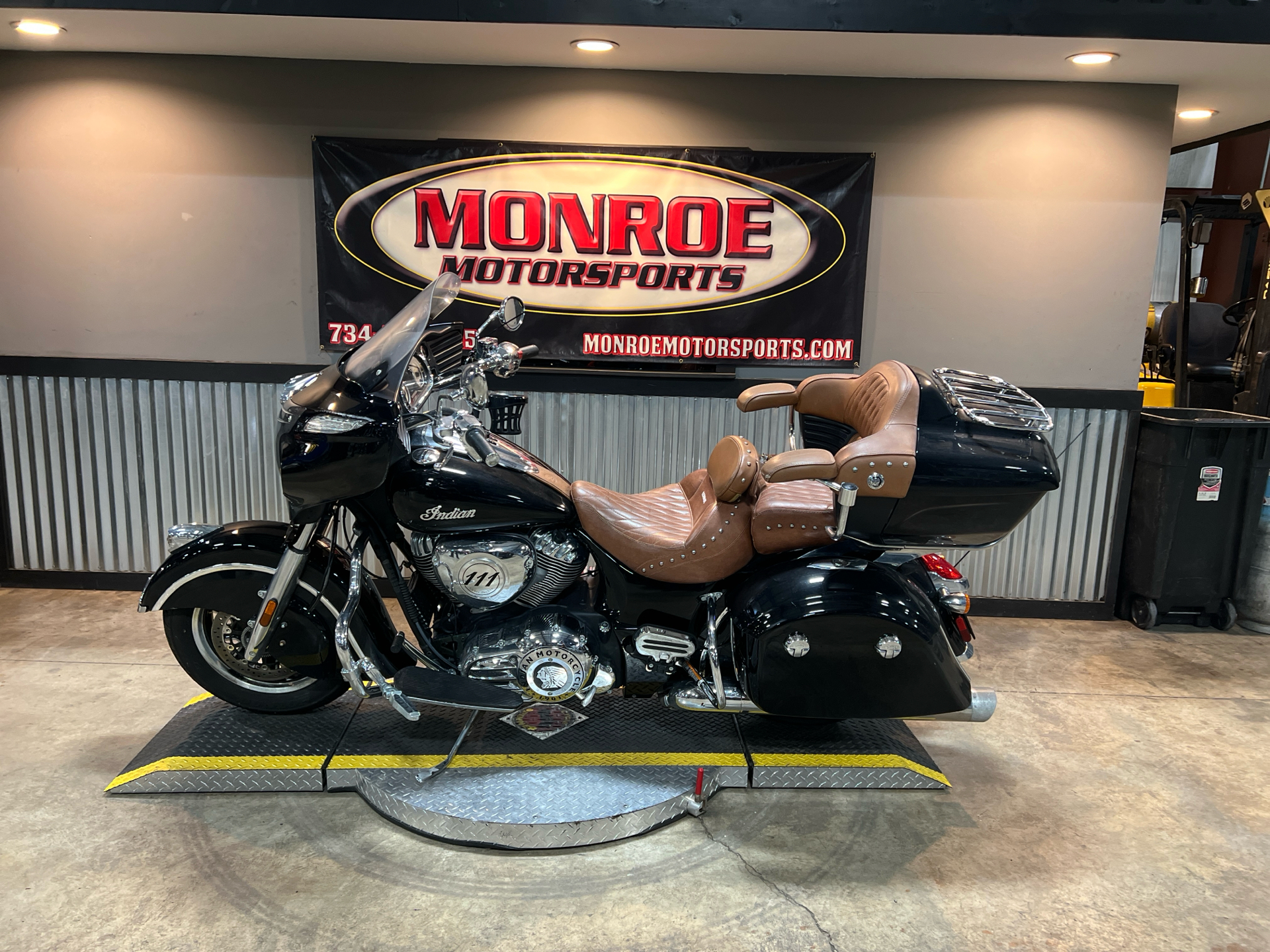 2016 Indian Motorcycle Roadmaster® in Monroe, Michigan - Photo 3
