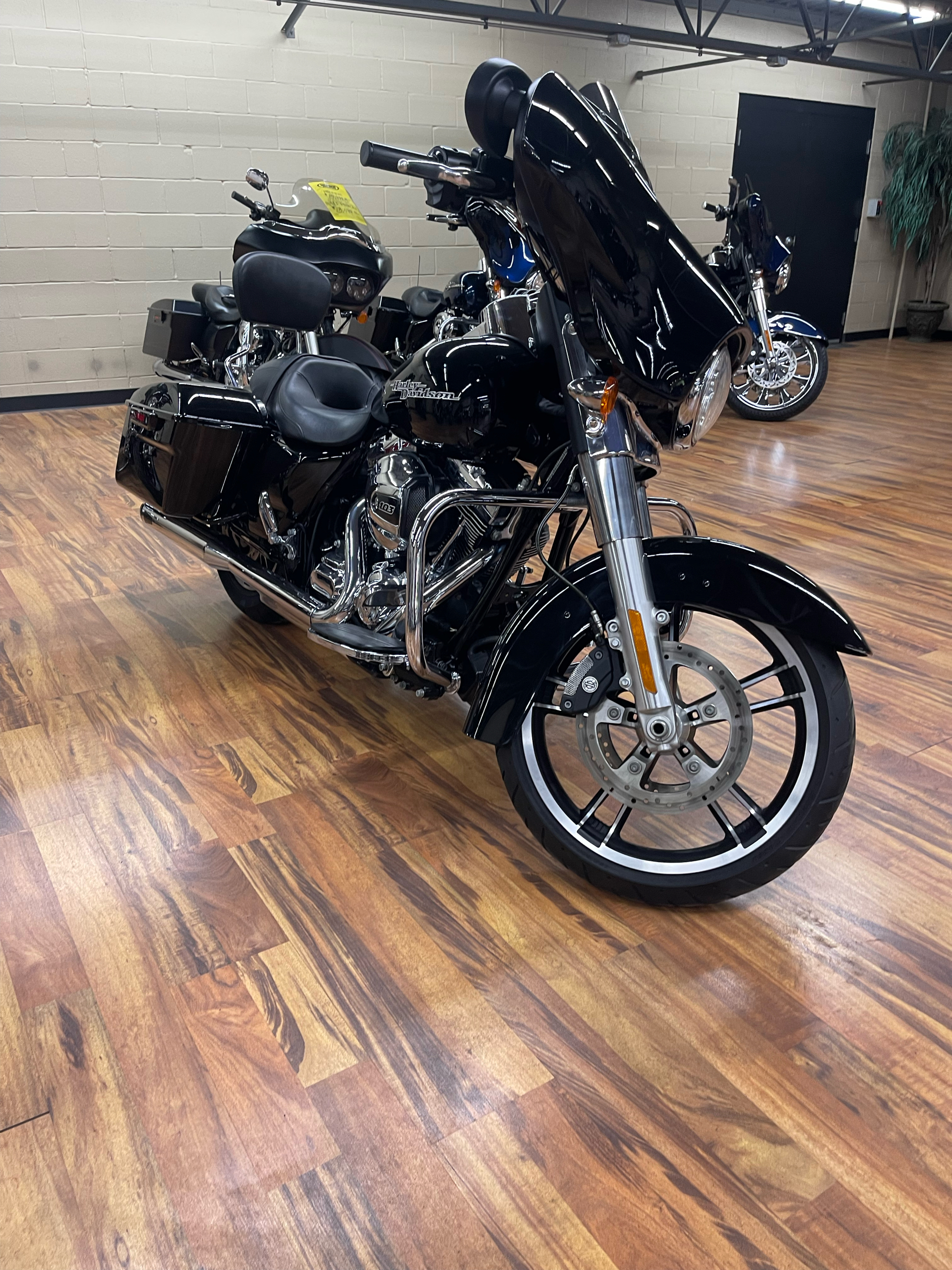 2016 Harley-Davidson Street Glide® in Monroe, Michigan - Photo 1