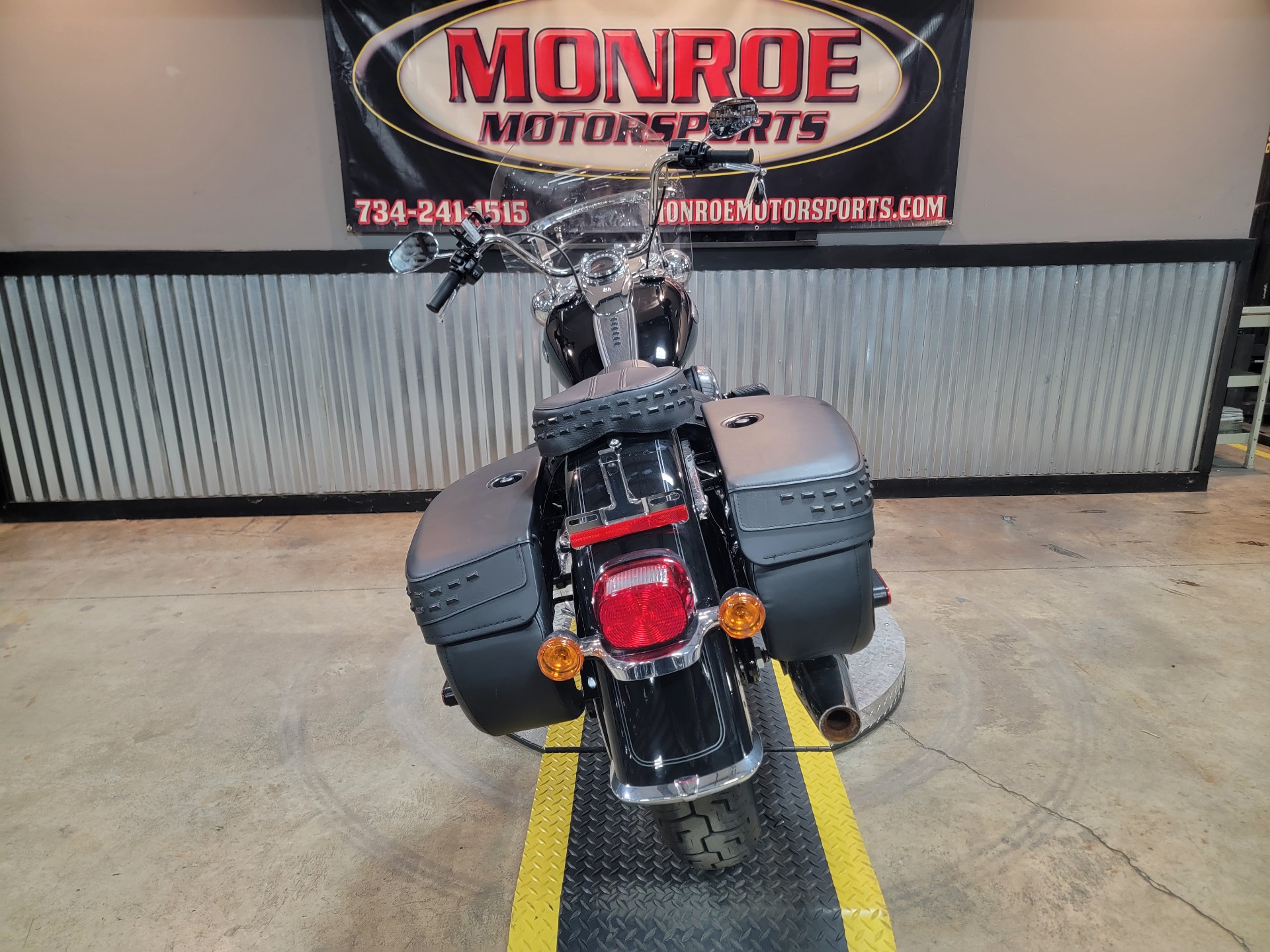 2021 Harley-Davidson Heritage Classic in Monroe, Michigan - Photo 4