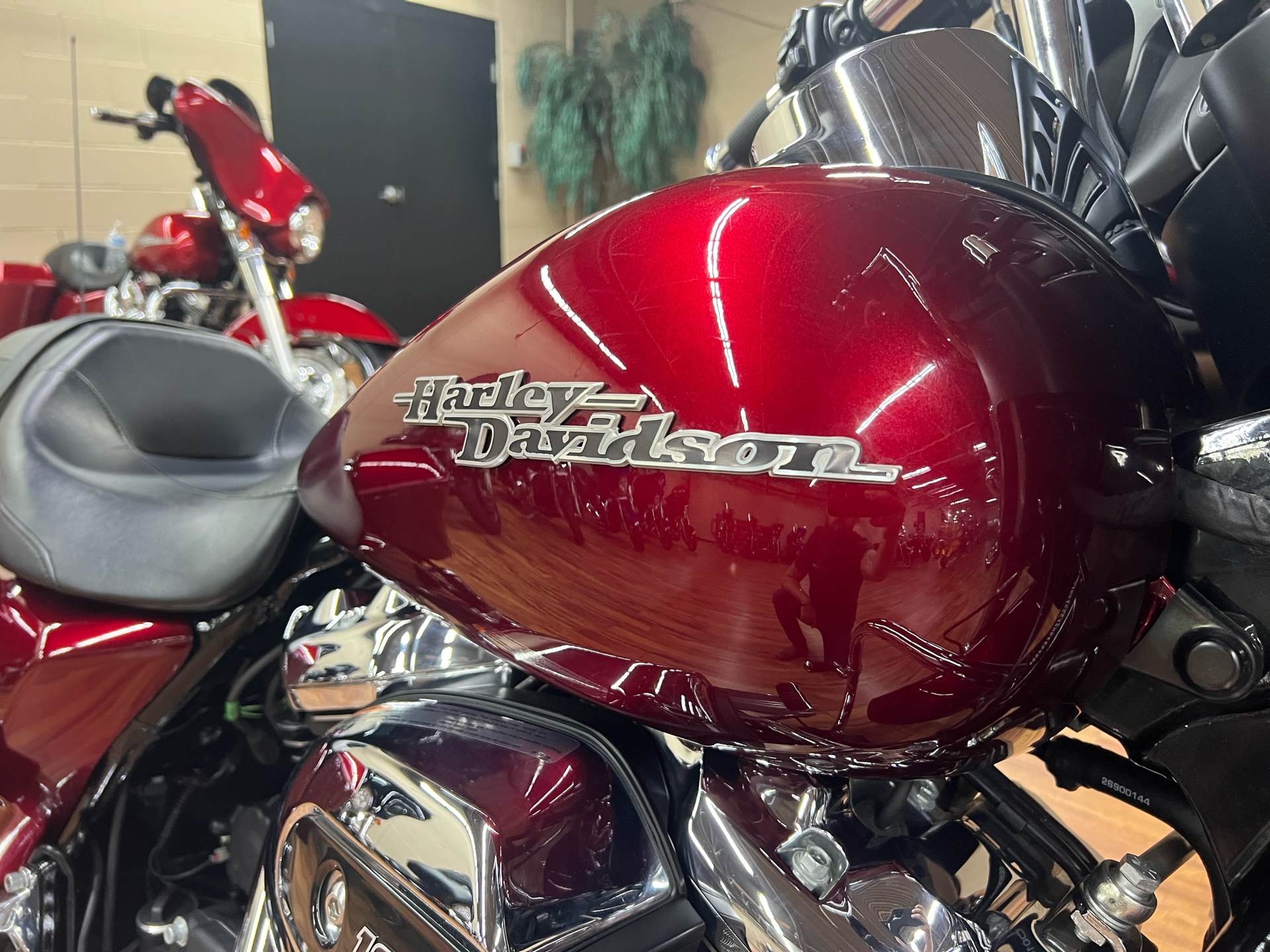 2017 Harley-Davidson Street Glide® in Monroe, Michigan - Photo 4