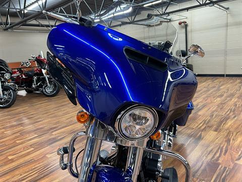 2015 Harley-Davidson Street Glide® in Monroe, Michigan - Photo 10