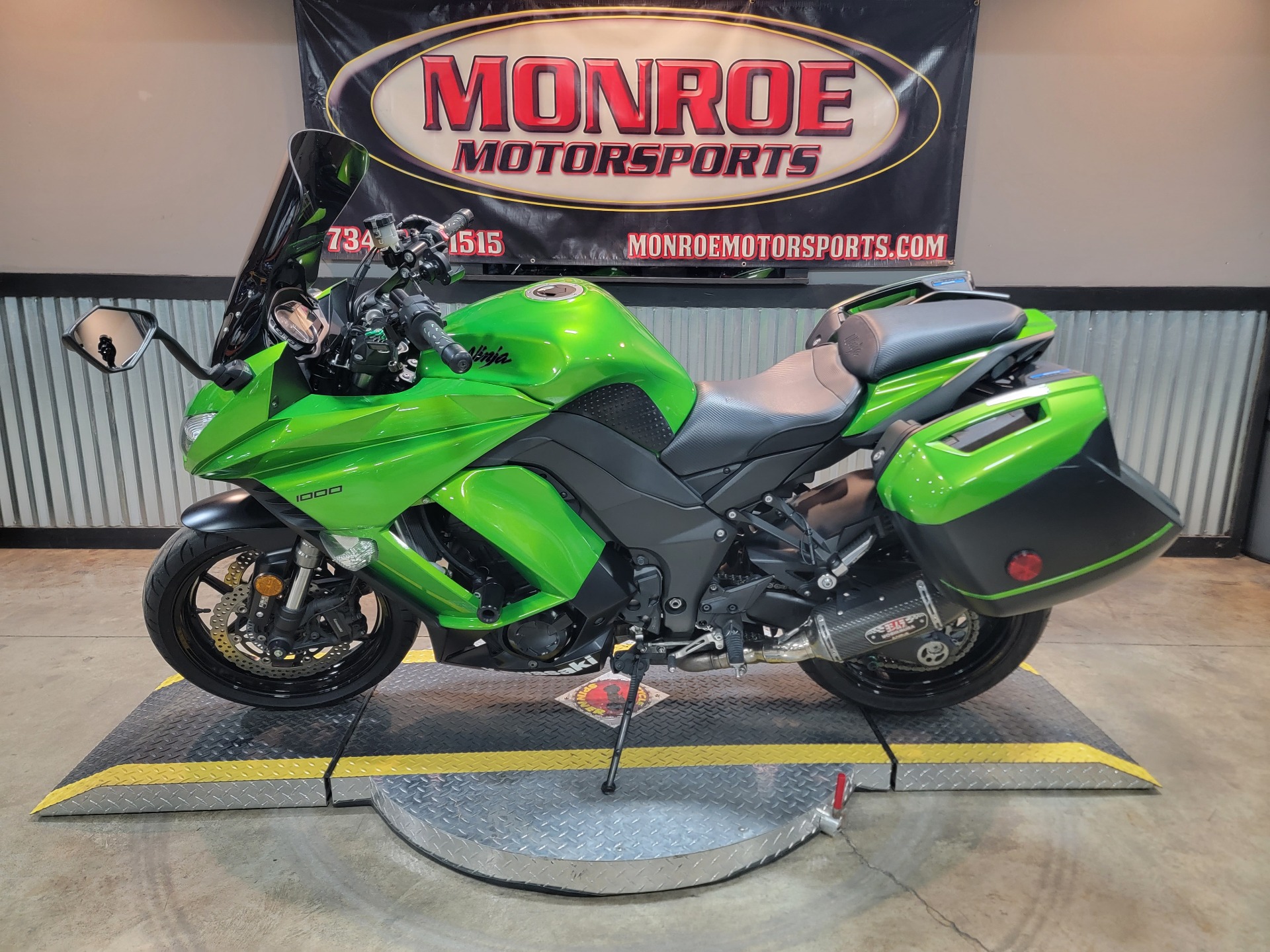 2014 Kawasaki Ninja® 1000 ABS in Monroe, Michigan - Photo 10