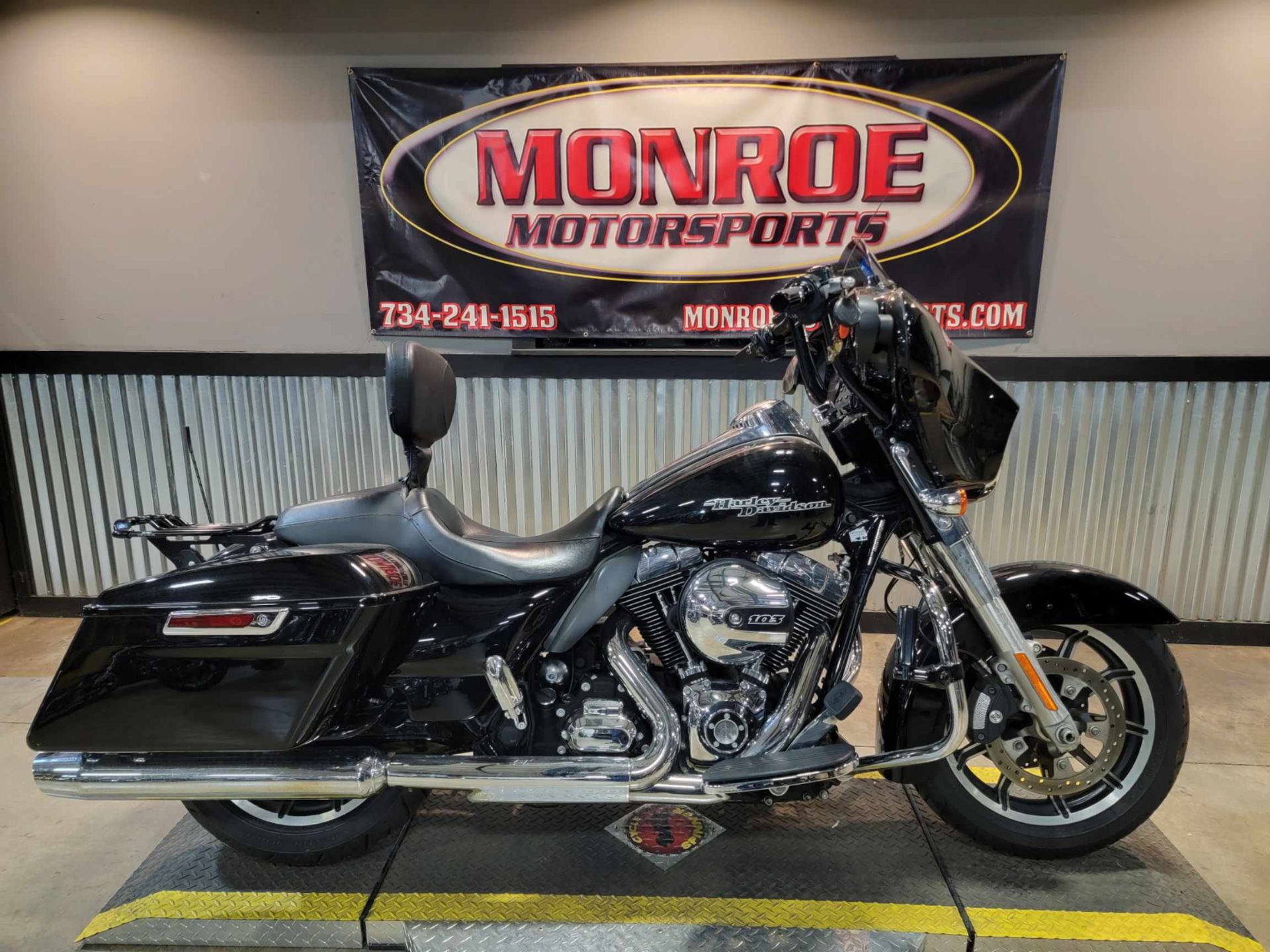 2015 Harley-Davidson Electra Glide® Ultra Classic® in Monroe, Michigan - Photo 1