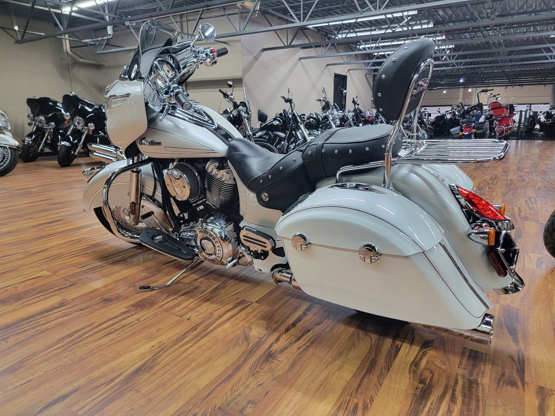 2014 Indian Motorcycle Chieftain™ in Monroe, Michigan - Photo 18
